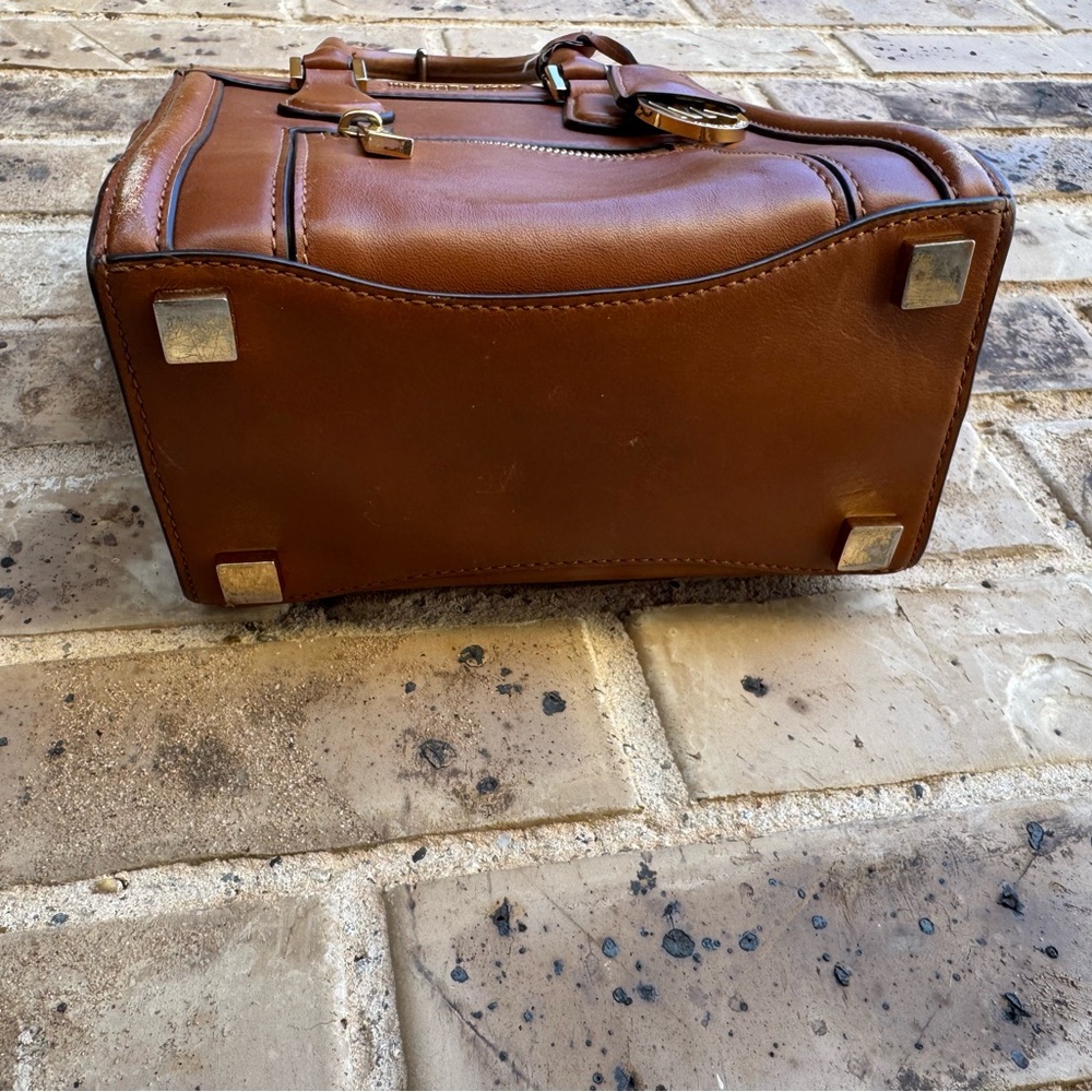 Michael Kors Collette Women’s  Brown Leather Tote Handbag - Picture 4 of 8